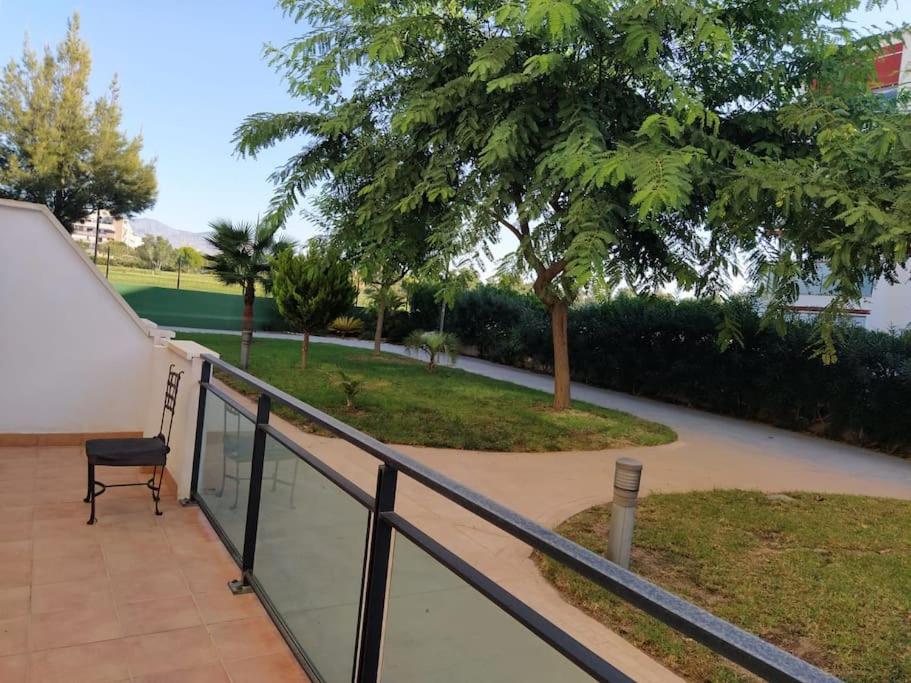 Bajo Puerta De Alcazaba Appartement Retamar  Buitenkant foto