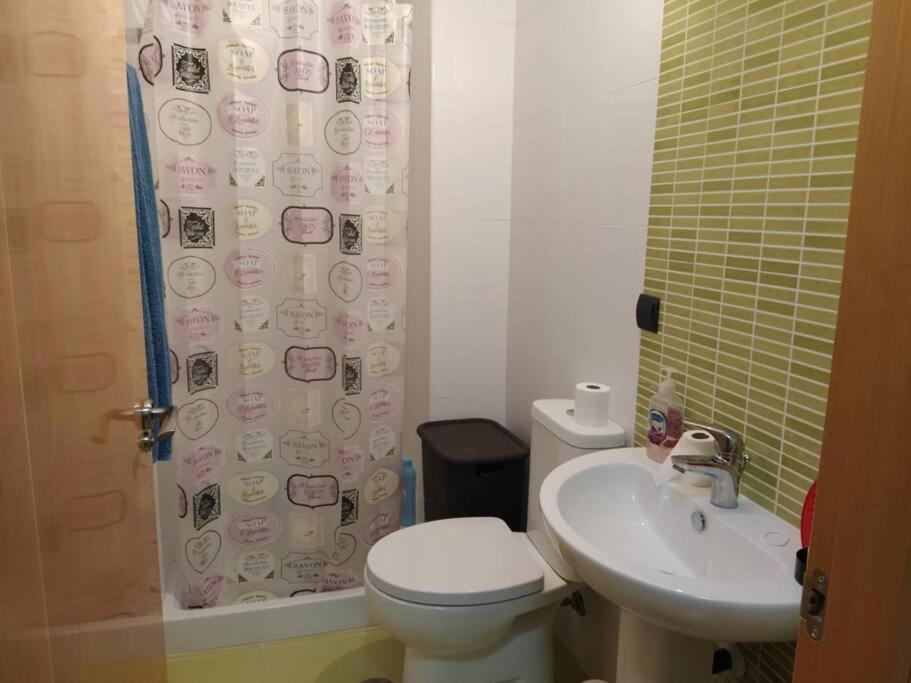 Bajo Puerta De Alcazaba Appartement Retamar  Buitenkant foto