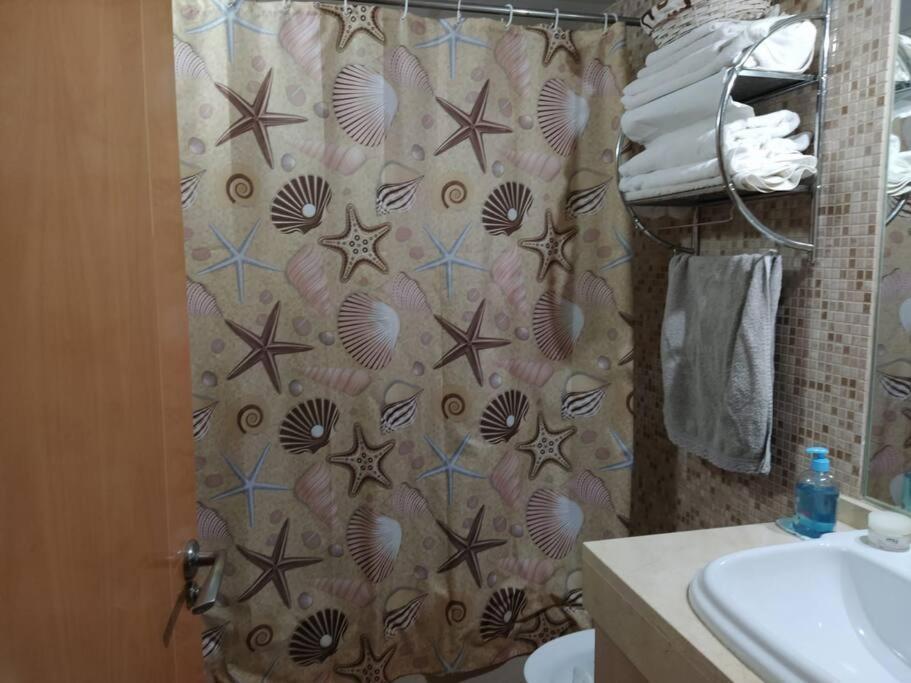 Bajo Puerta De Alcazaba Appartement Retamar  Buitenkant foto