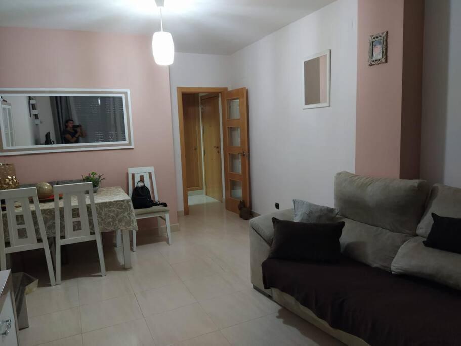 Bajo Puerta De Alcazaba Appartement Retamar  Buitenkant foto